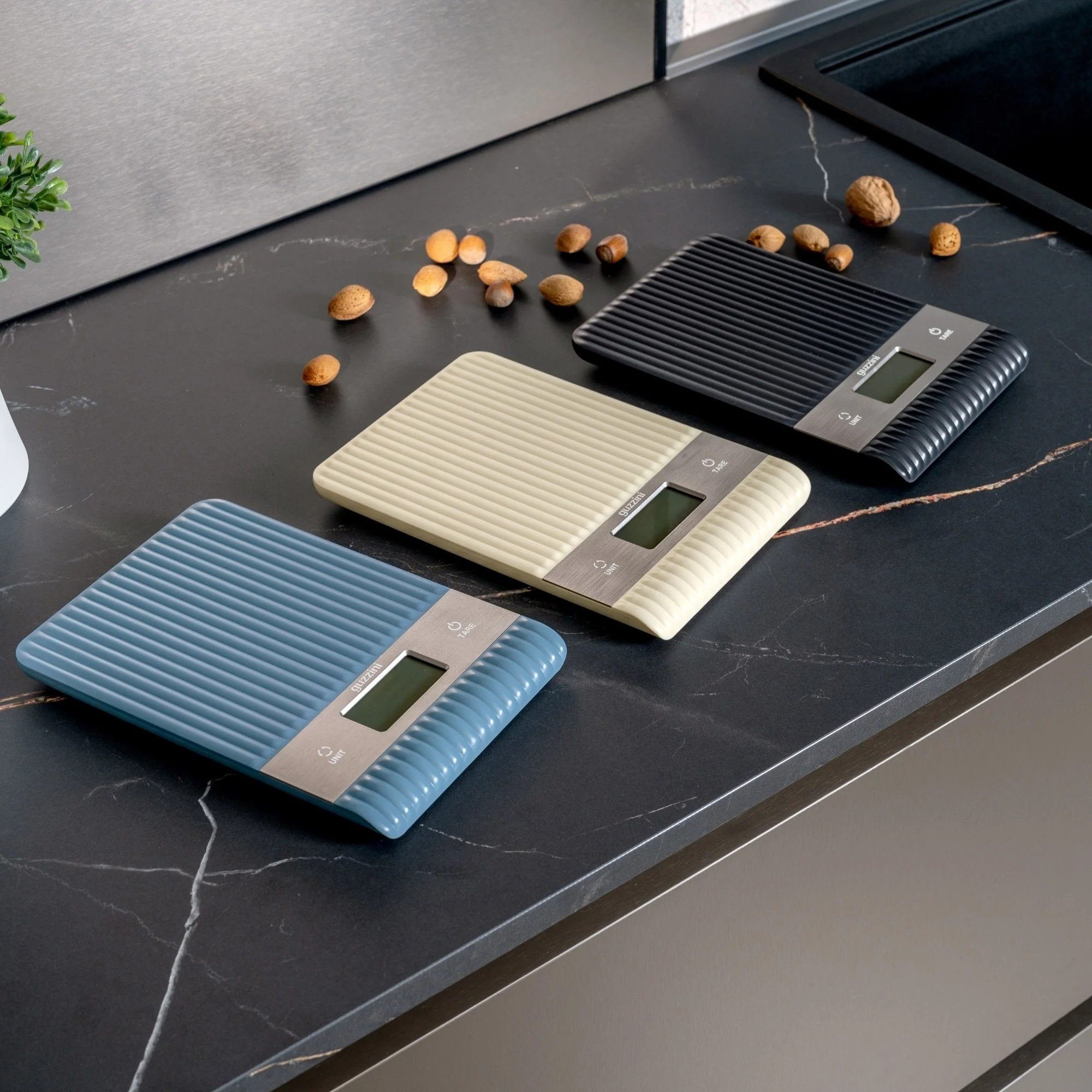 DIGITAL KITCHEN SCALE "SOUS CHEF" - Image 2