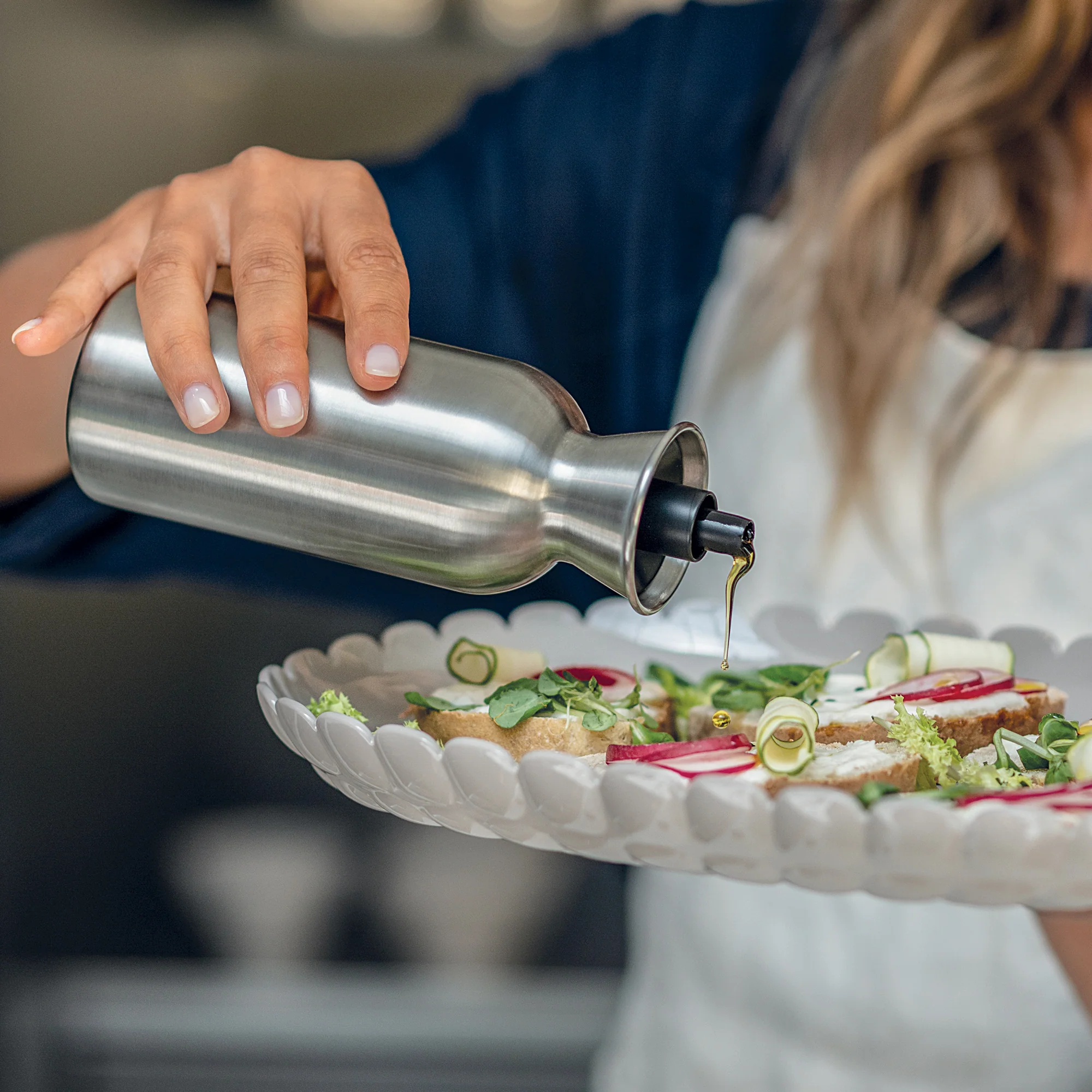 OIL/VINEGAR BOTTLE 'PERFECT DRESSING STEEL EDITION' "PREPARATION" - Image 6